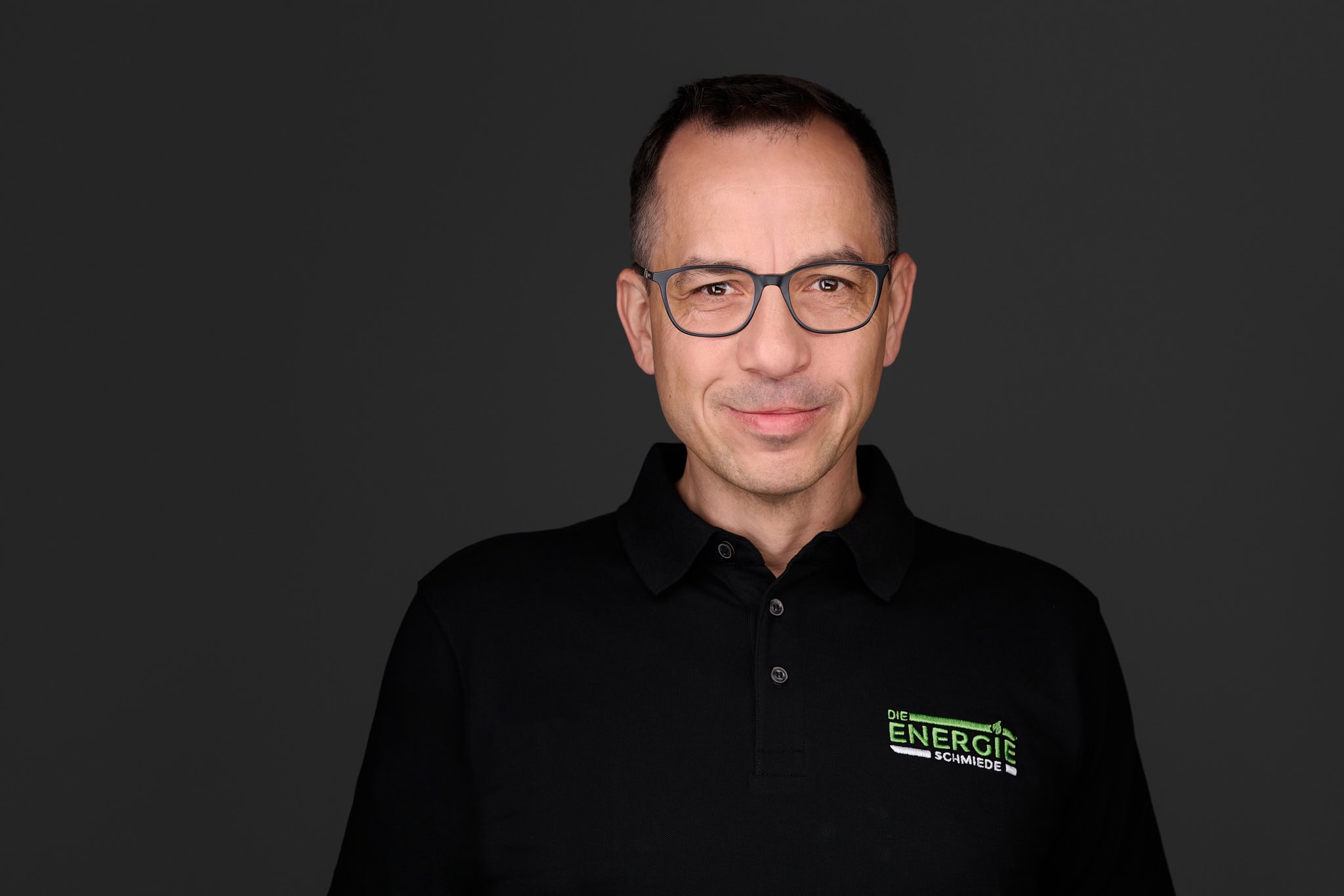 Ein Bild eines Mitarbeitenden von "Die Energieschmiede".